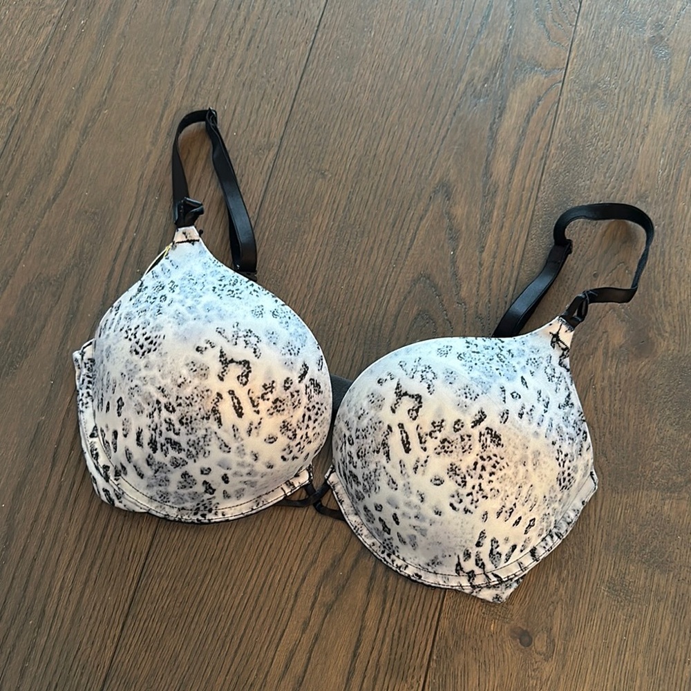VS Bombshell